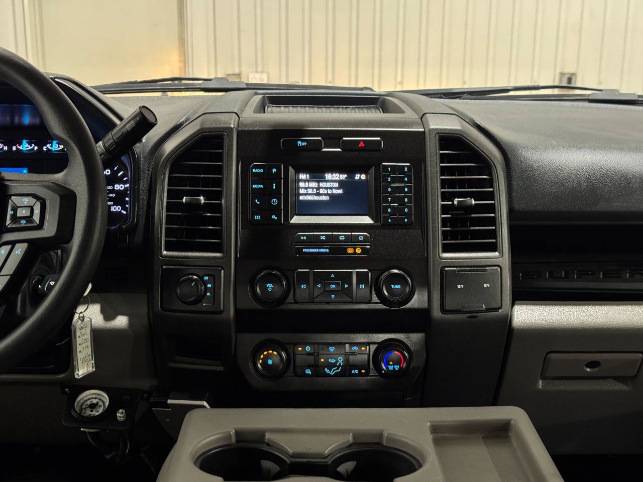 Used 2022 Ford F250 XL w/ Power Equipment Group AWD/4WD image 21