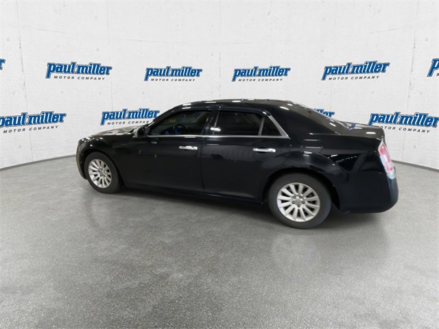 Used 2013 Chrysler 300 image 7