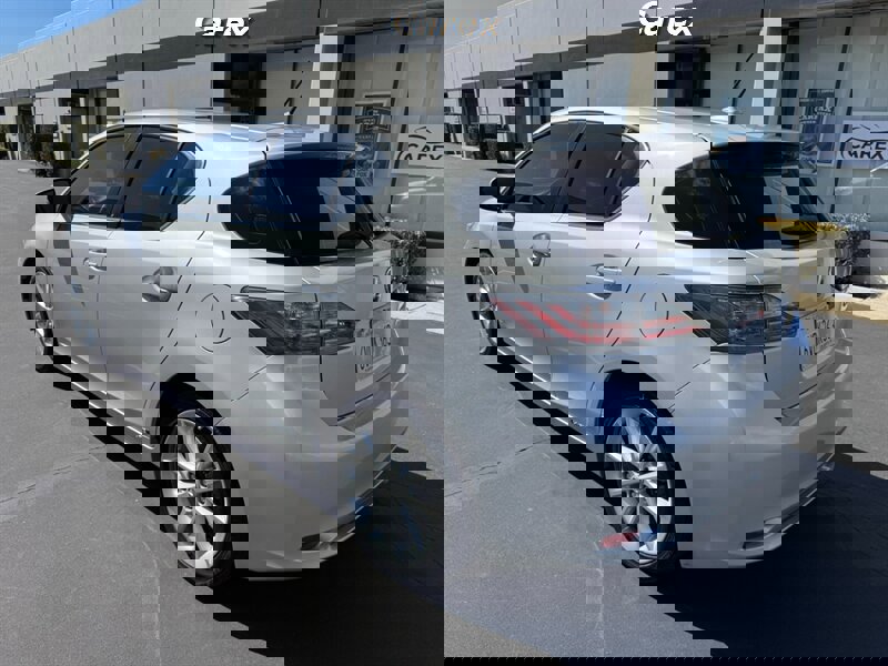 Used 2012 Lexus CT 200h image 8