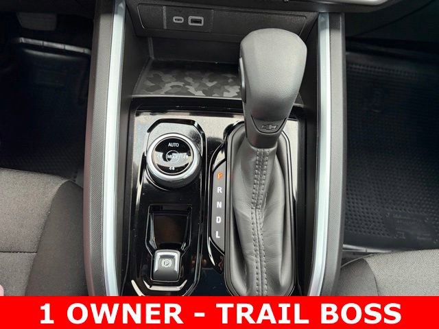 Used 2025 Chevrolet Colorado Trail Boss AWD/4WD image 24