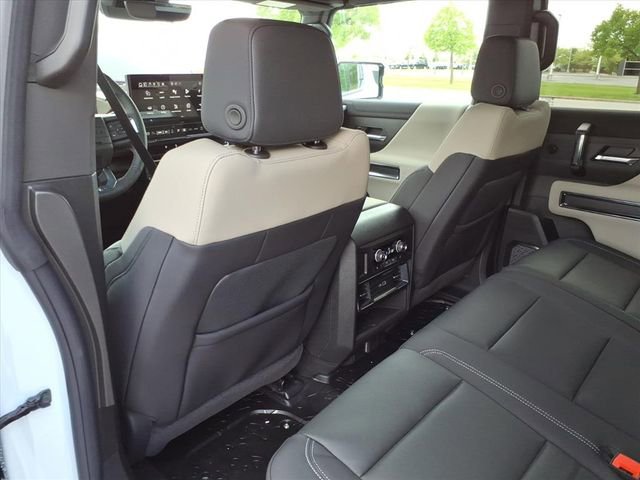 New 2026 GMC Hummer EV SUV AWD/4WD image 16