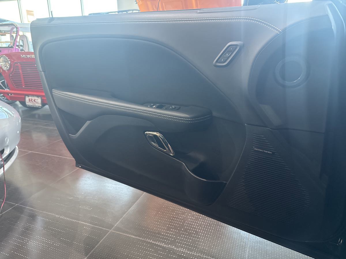 Used 2023 Dodge Challenger SRT Hellcat image 12