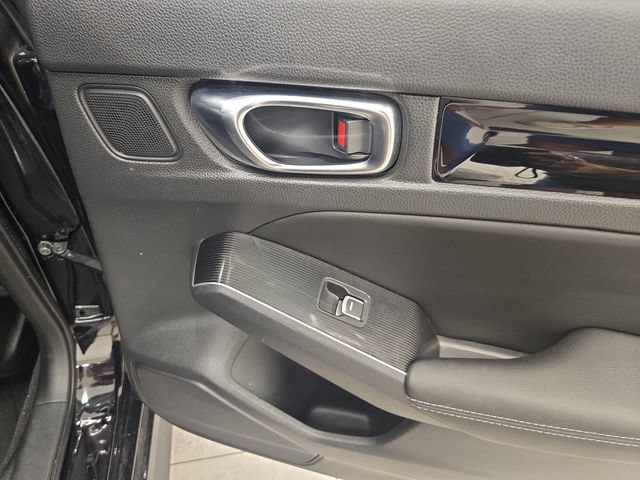 Used 2022 Honda Civic Touring image 14