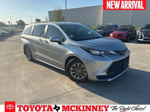 Used 2023 Toyota Sienna LE