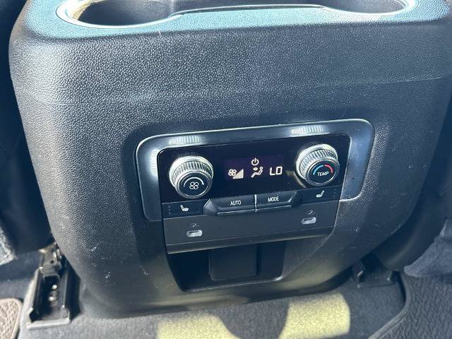 Used 2021 GMC Yukon AT4 w/ Technology Package AWD/4WD image 17