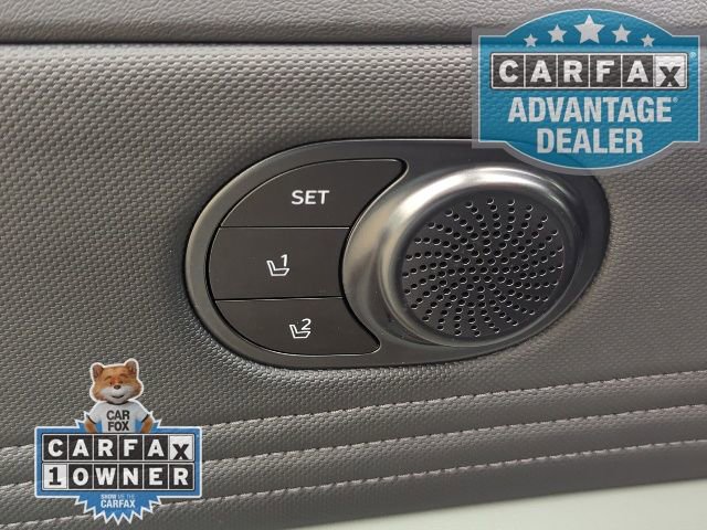Used 2024 Hyundai Elantra Limited image 17