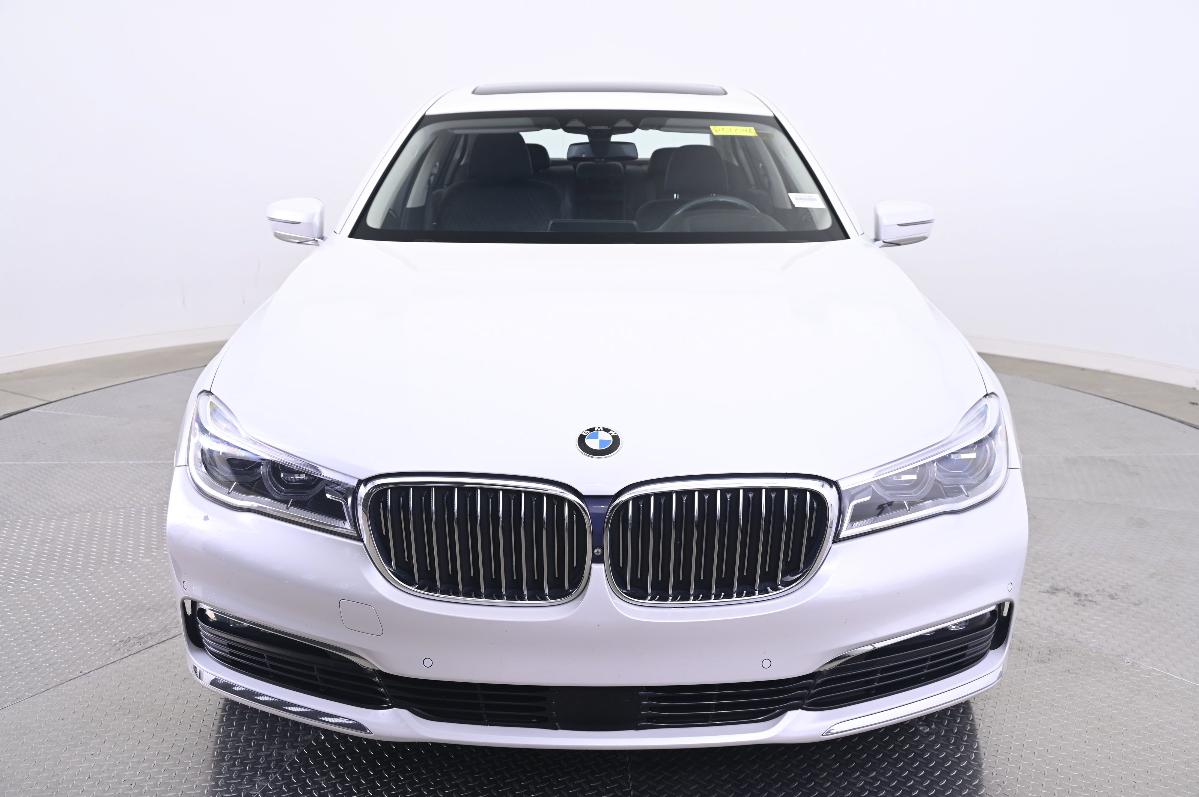 Used 2018 BMW 750i xDrive AWD/4WD image 10