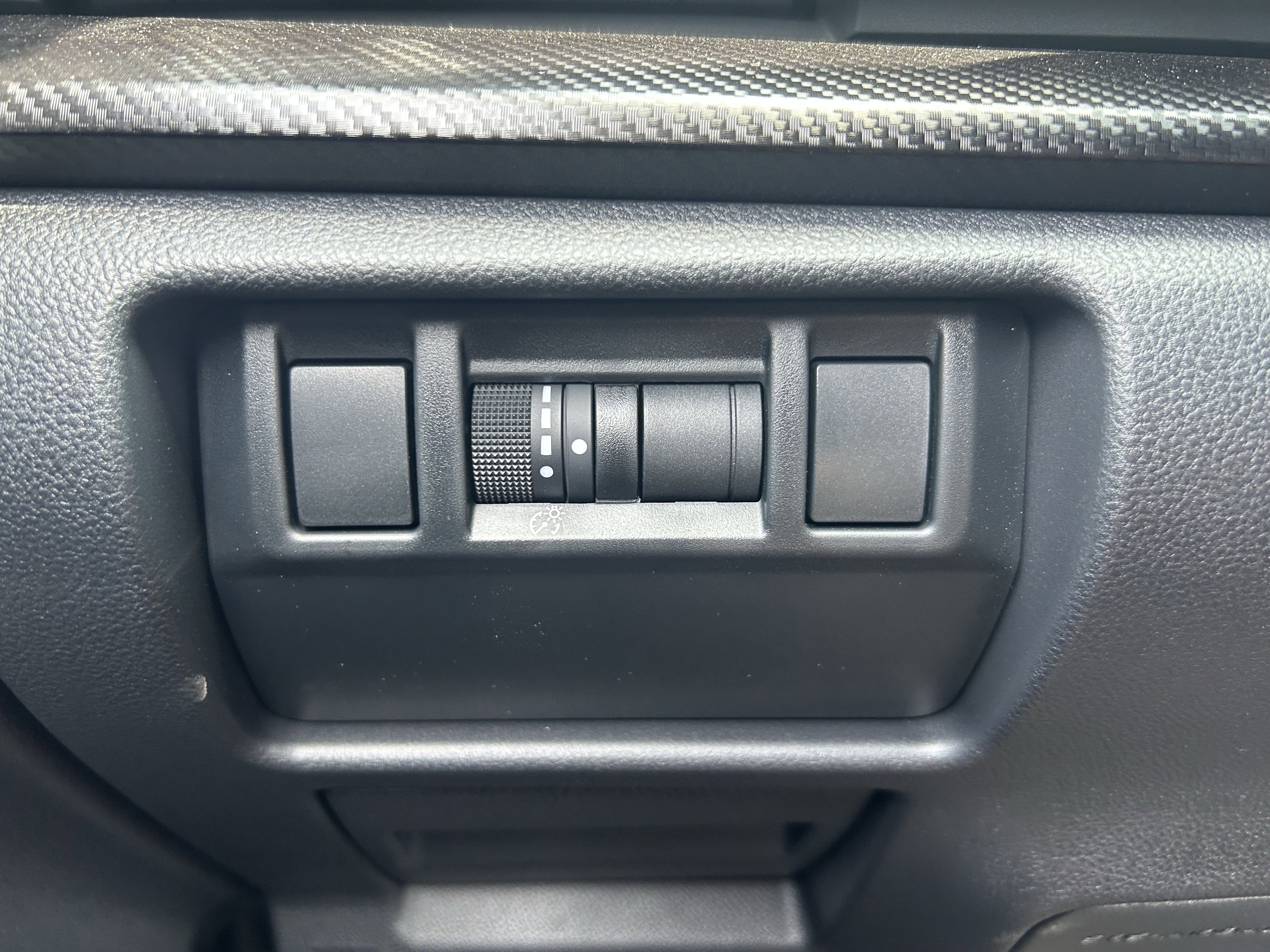 Certified 2025 Subaru Crosstrek 2.0i Premium AWD/4WD image 18