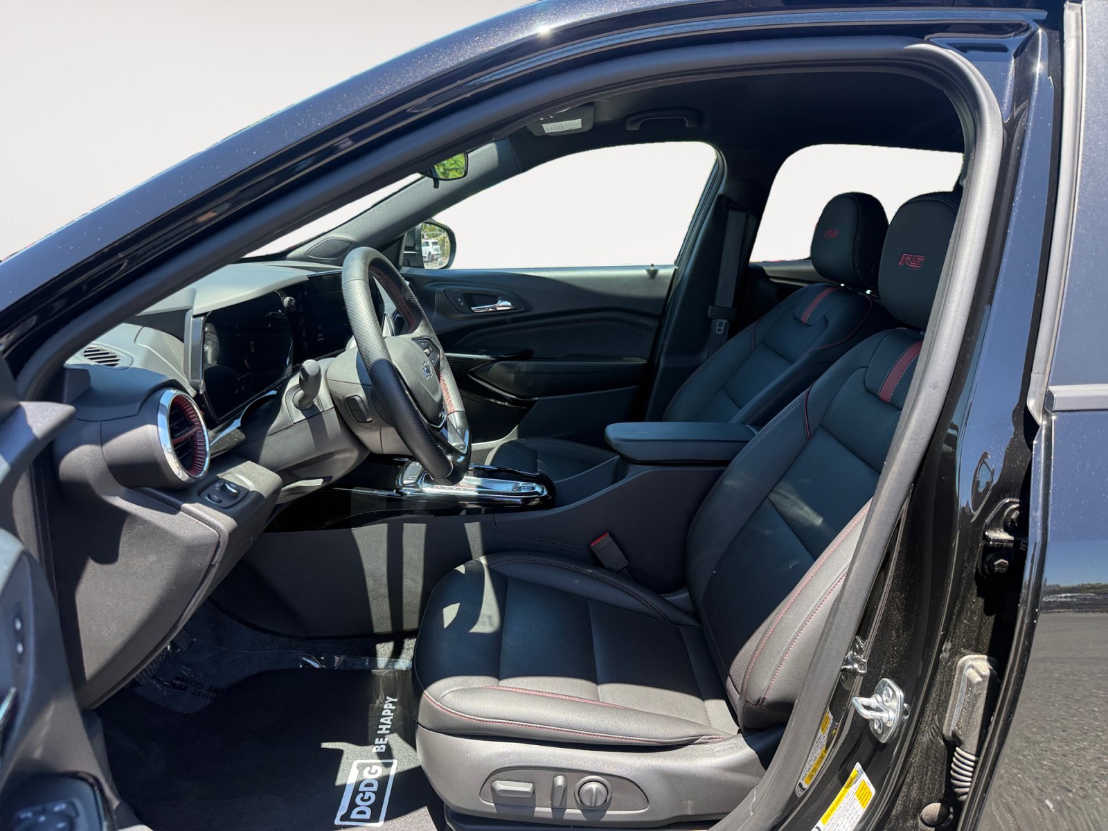 Used 2025 Chevrolet Trax RS w/ Driver Confidence Package FWD image 10