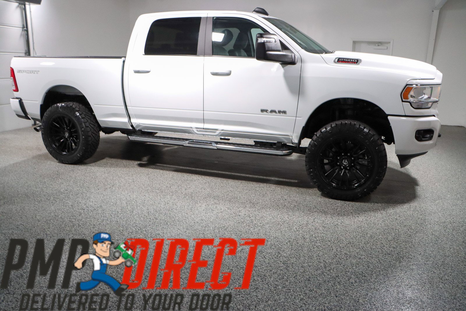 Used 2024 RAM 2500 Big Horn w/ Sport Appearance Package image 6
