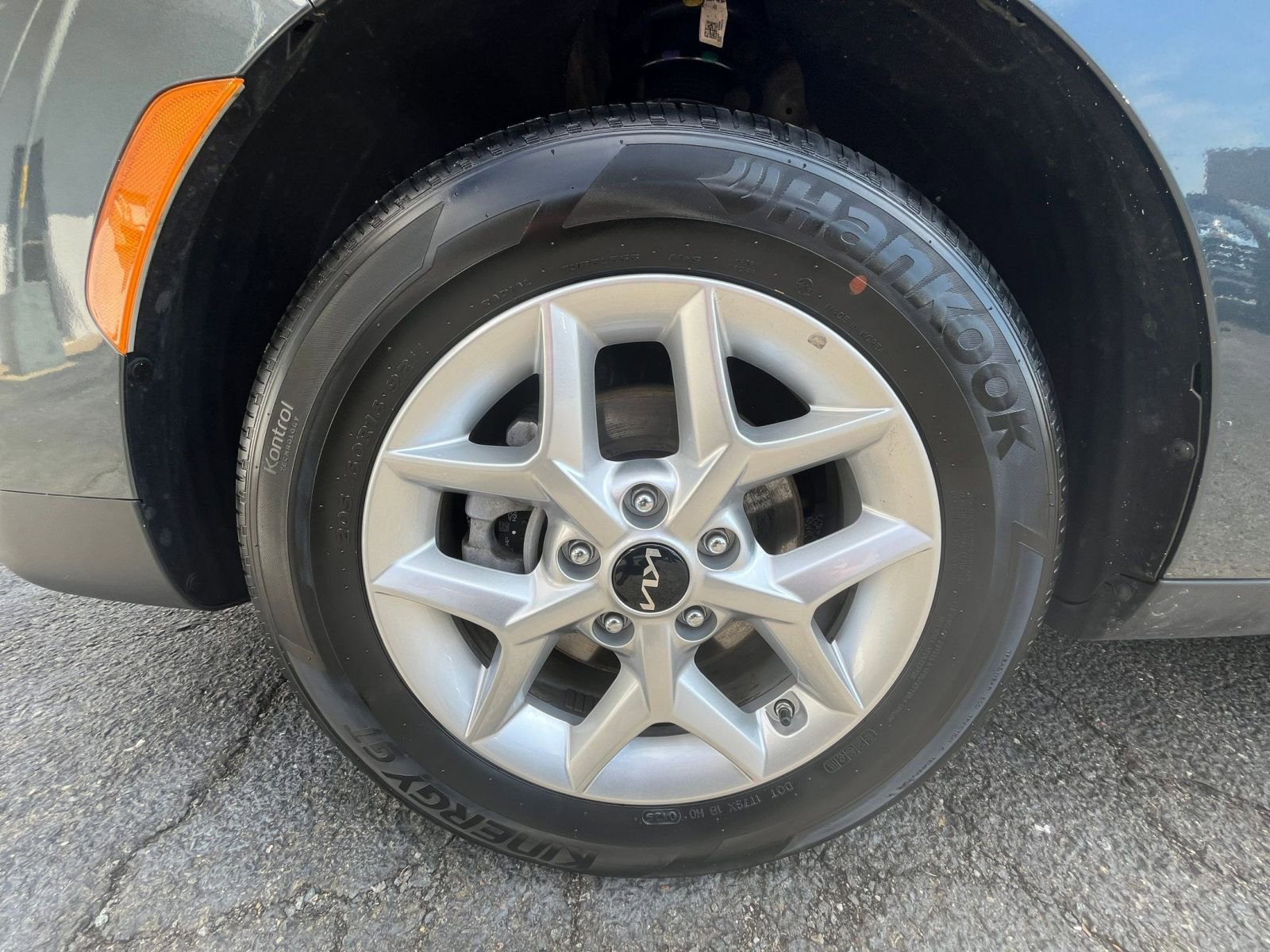 Used 2025 Kia Soul LX w/ LX Technology Package image 28