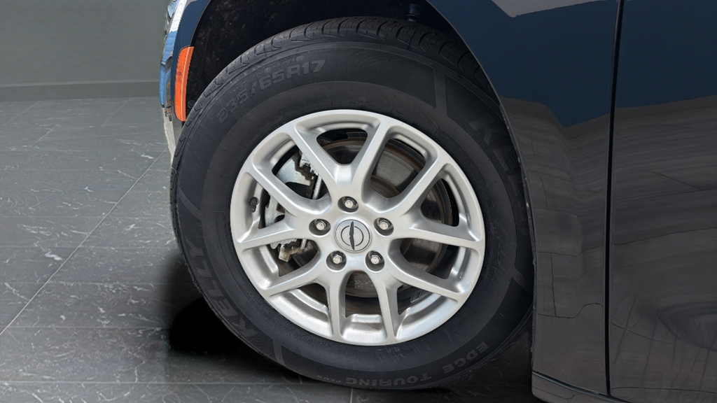 Used 2024 Chrysler Pacifica Touring-L FWD image 36
