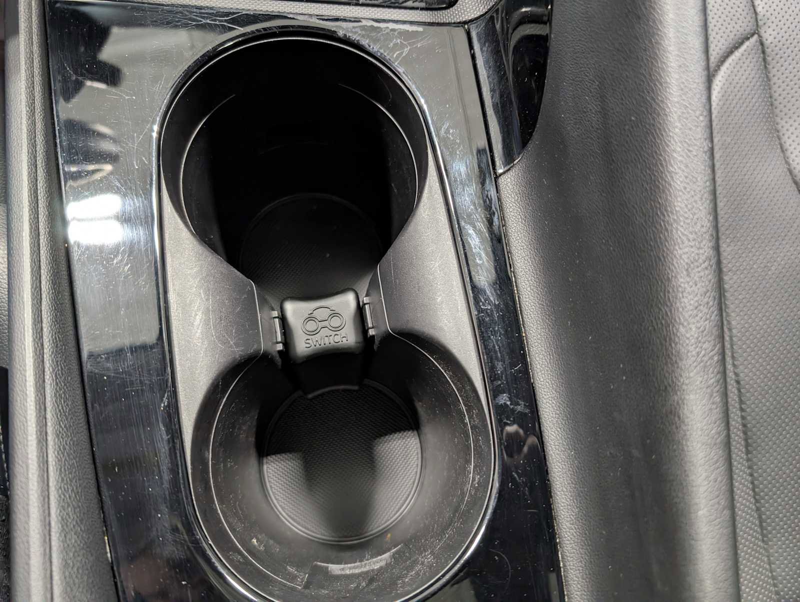 Used 2023 Hyundai Elantra Limited w/ Cargo Package image 28