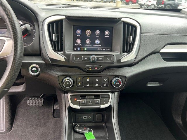 Used 2023 GMC Terrain SLE image 26
