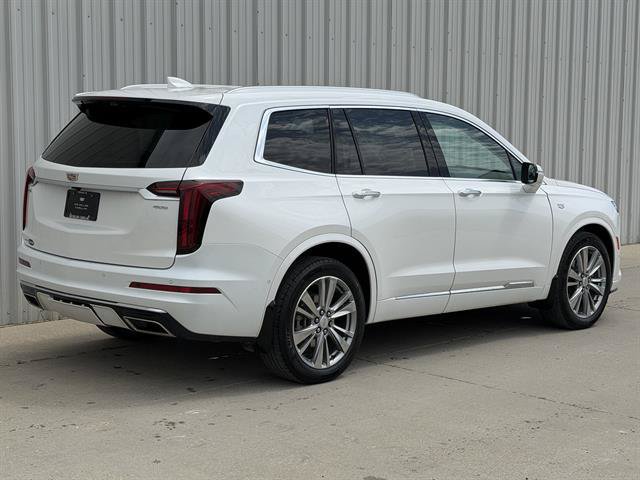Used 2024 Cadillac XT6 Premium Luxury w/ Technology Package AWD/4WD image 4