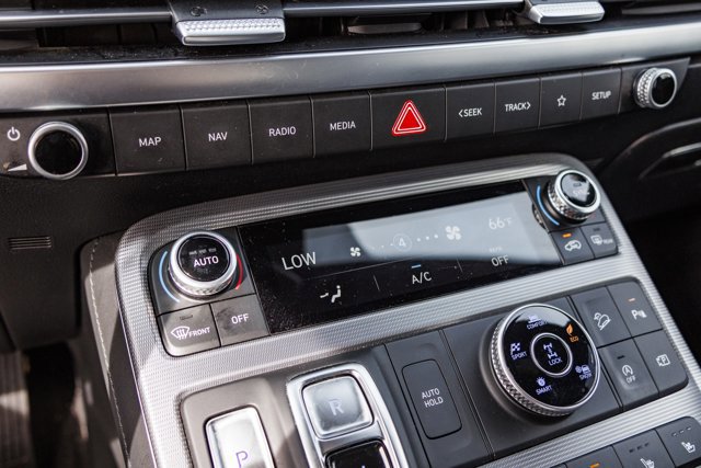 Used 2023 Hyundai Palisade Calligraphy image 20