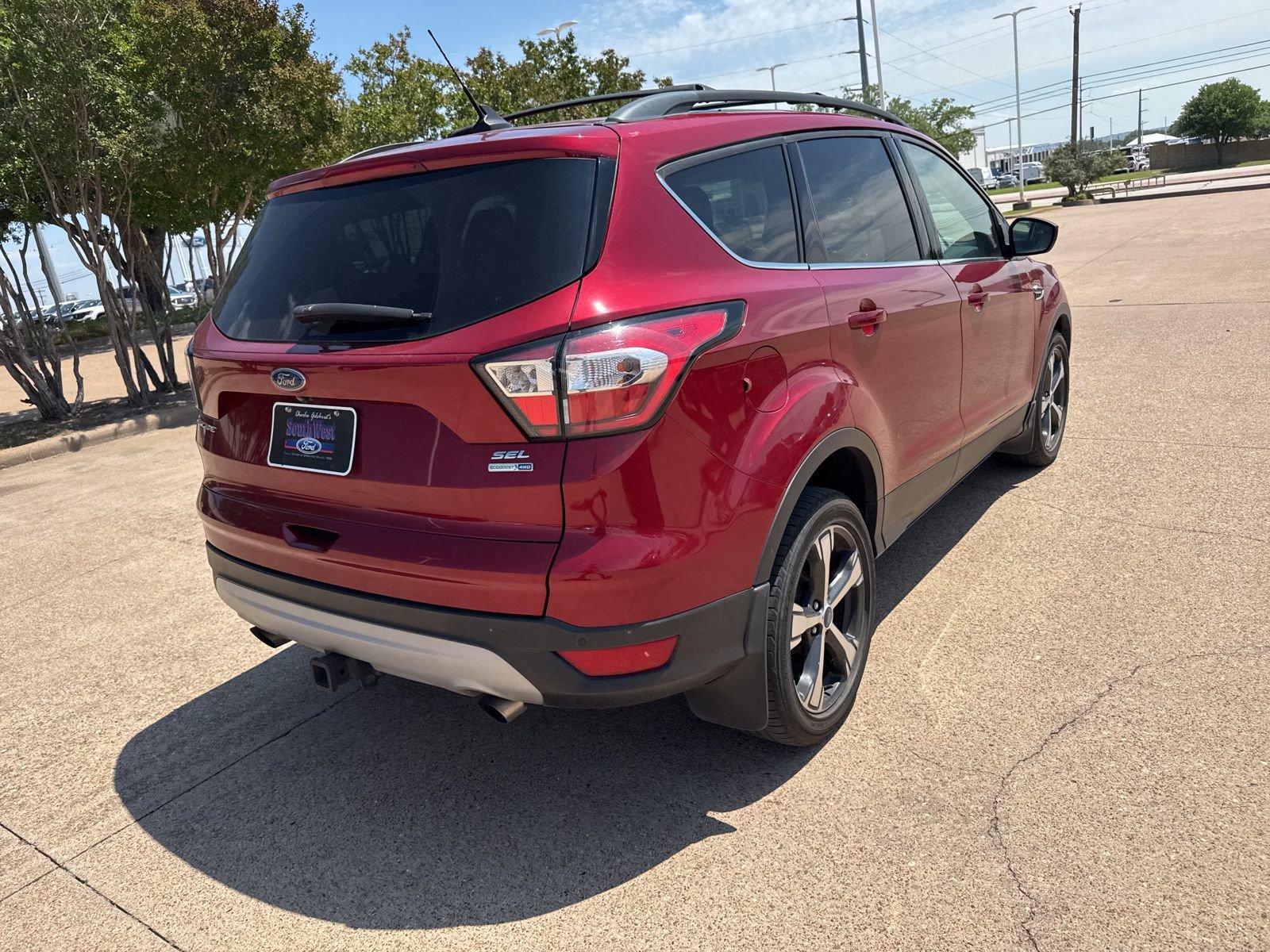 Used 2018 Ford Escape SEL w/ Ford Safe & Smart Package AWD/4WD image 7