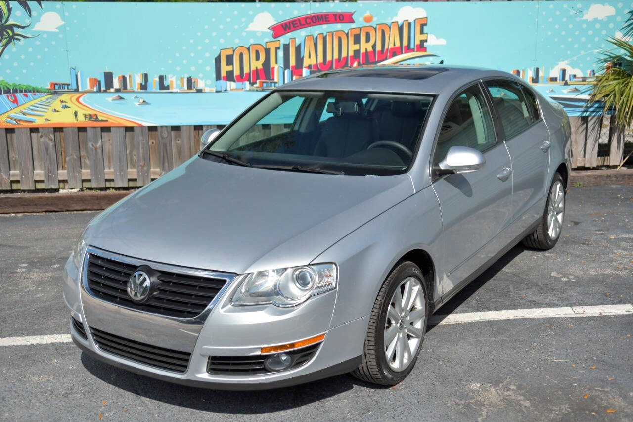 Used 2010 Volkswagen Passat Komfort image 1