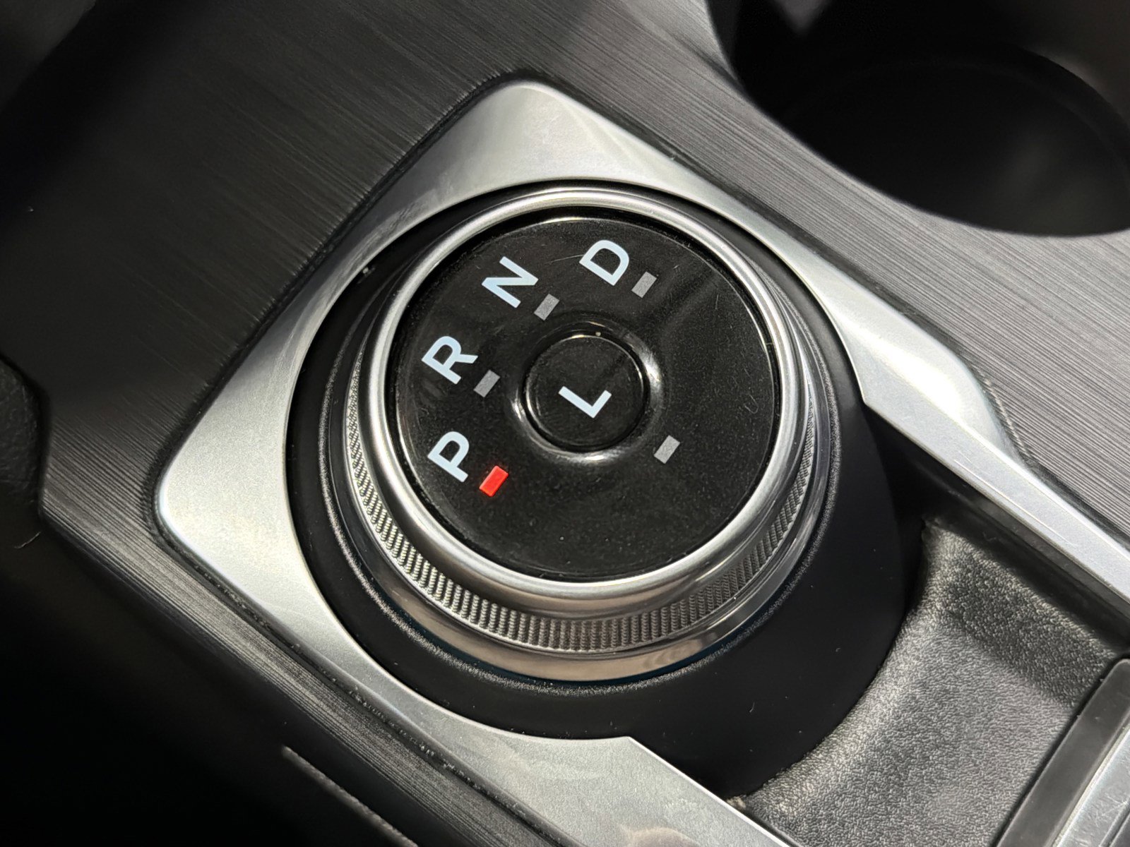 Used 2024 Ford Escape Platinum image 24