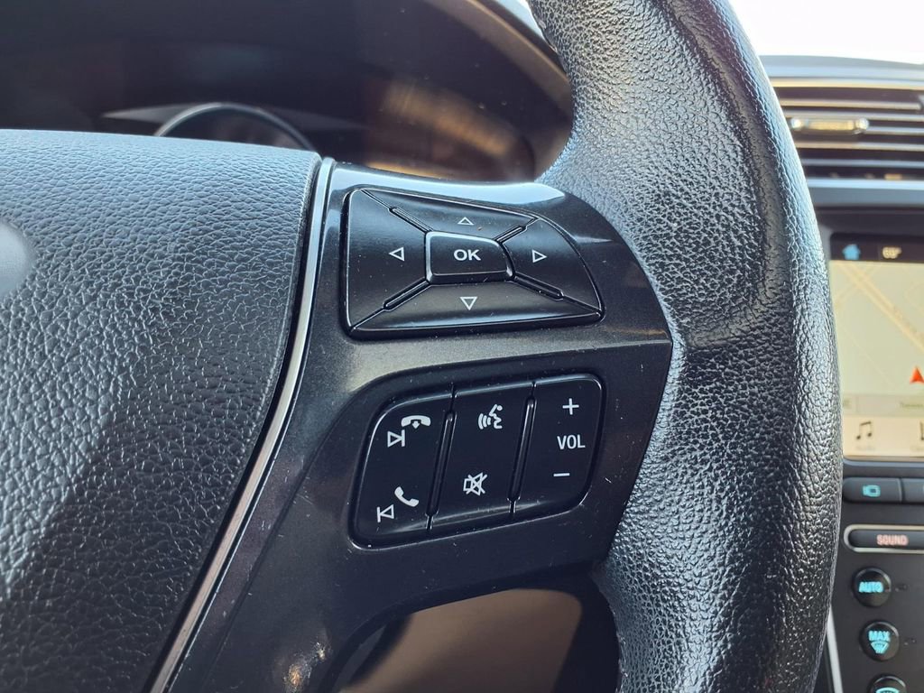 Used 2017 Ford Explorer Limited w/ Equipment Group 301A image 28