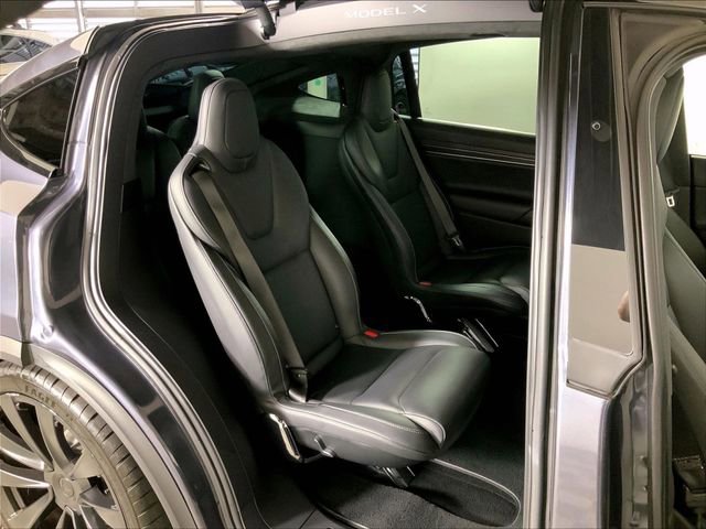 Used 2023 Tesla Model X Plaid image 18