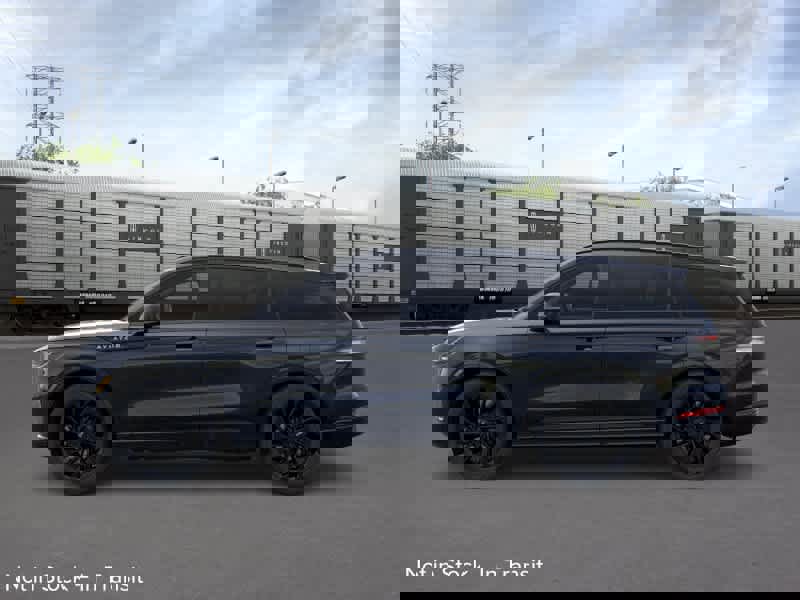 New 2026 Lincoln Aviator Reserve AWD/4WD image 3