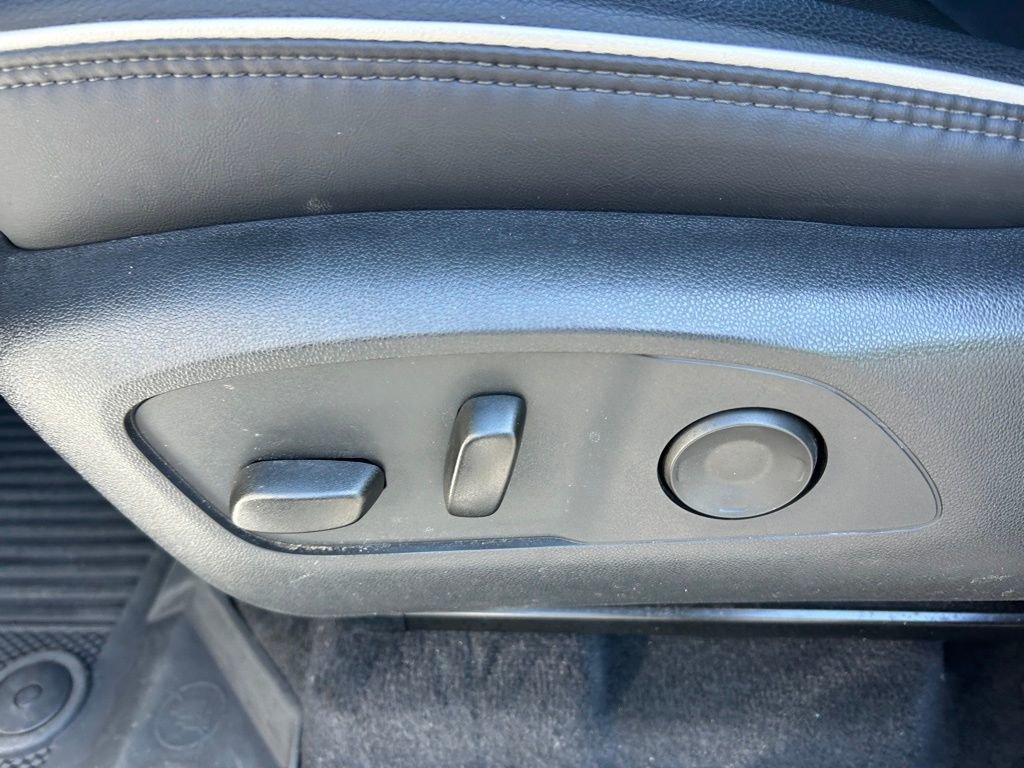 Used 2025 GMC Acadia Denali image 51