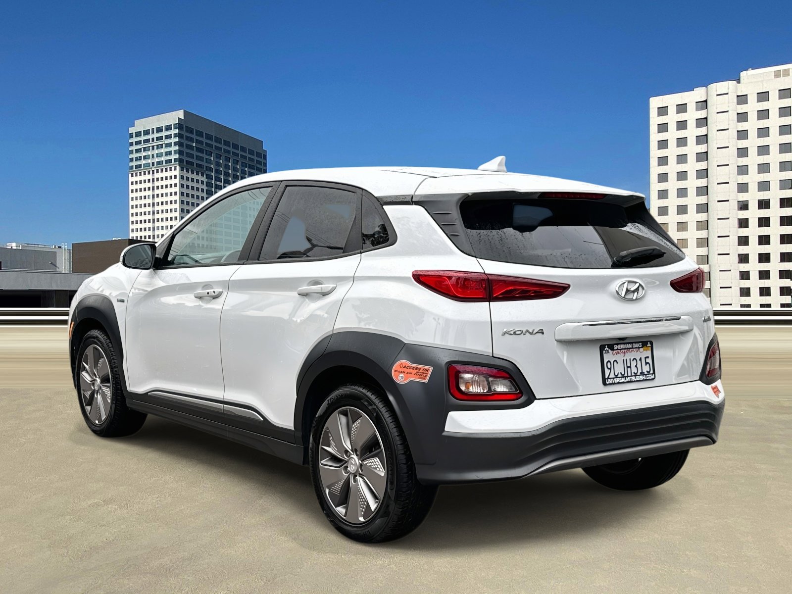 Used 2020 Hyundai Kona Limited image 3
