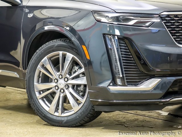 Certified 2023 Cadillac XT6 Premium Luxury image 3