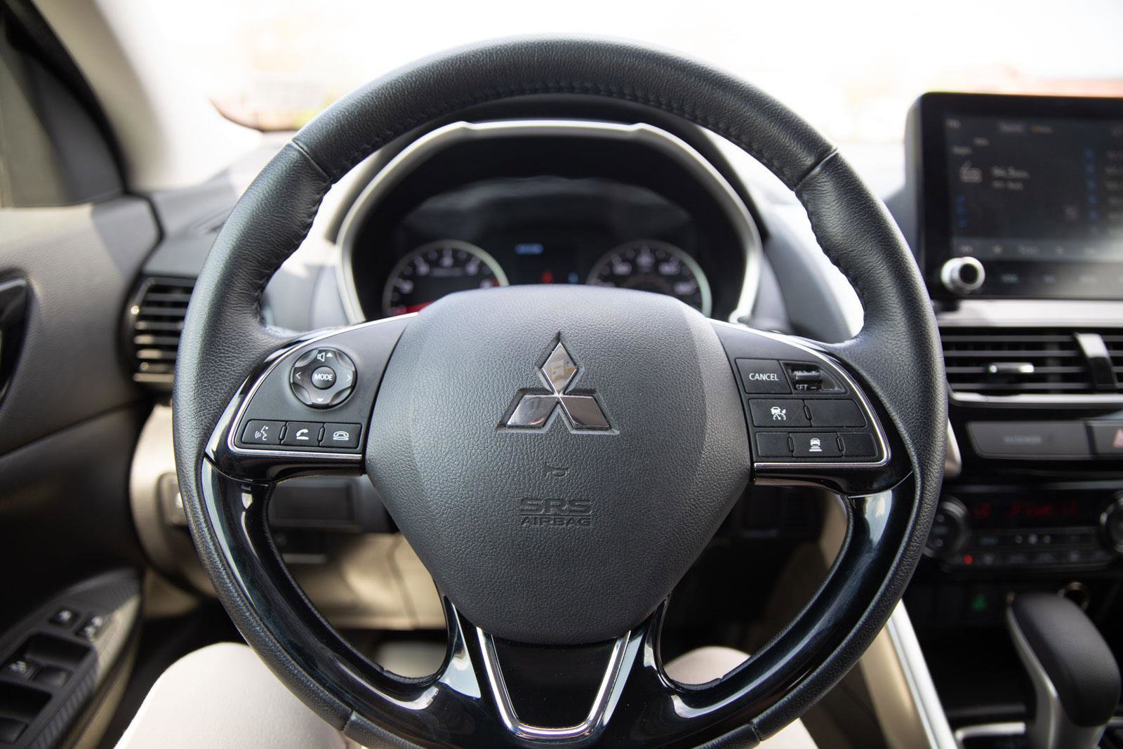 Used 2024 Mitsubishi Eclipse Cross SE AWD/4WD image 11