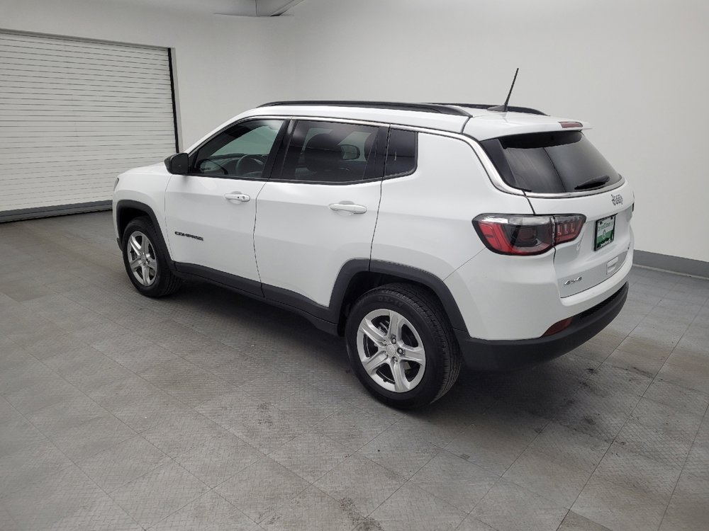 Used 2024 Jeep Compass Latitude image 3