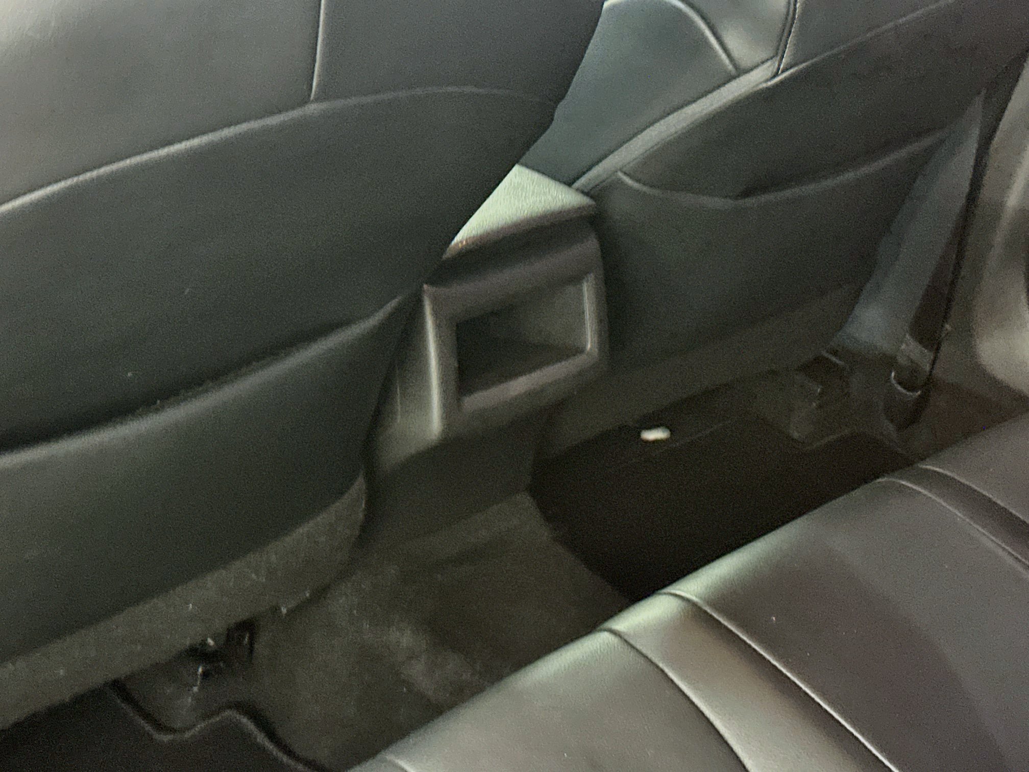 Used 2021 Toyota Camry SE FWD image 29