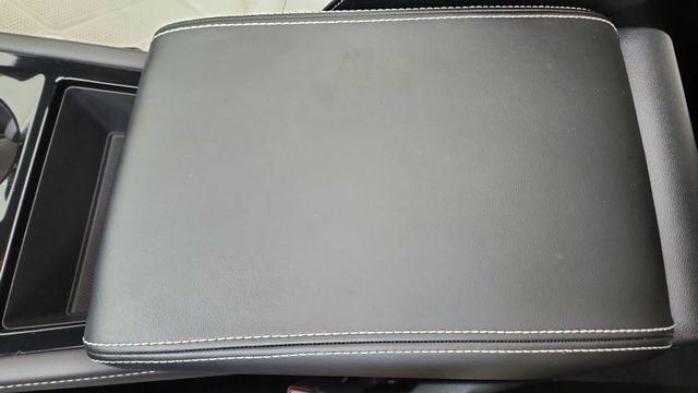 Used 2025 Volkswagen Atlas Cross Sport SEL Premium R-Line AWD/4WD image 50