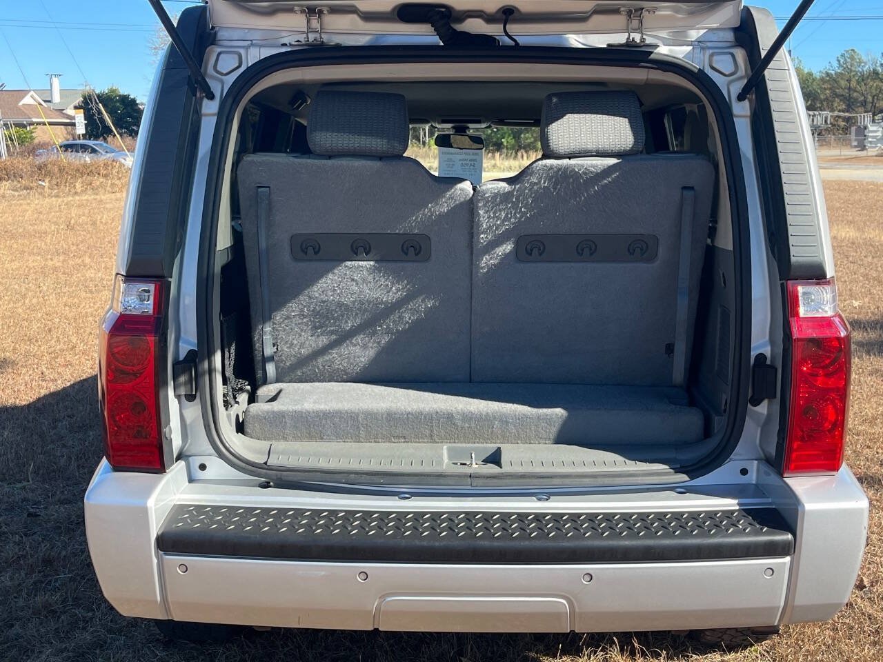 Used 2006 Jeep Commander 2WD w/ Popular Equipment Group image 7