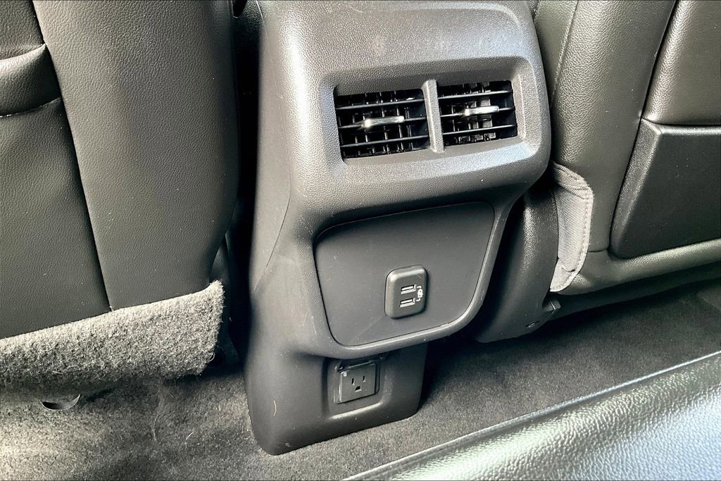 Used 2020 GMC Terrain SLT image 25