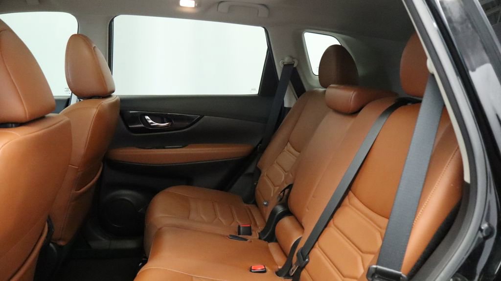 Used 2020 Nissan Rogue SL image 19