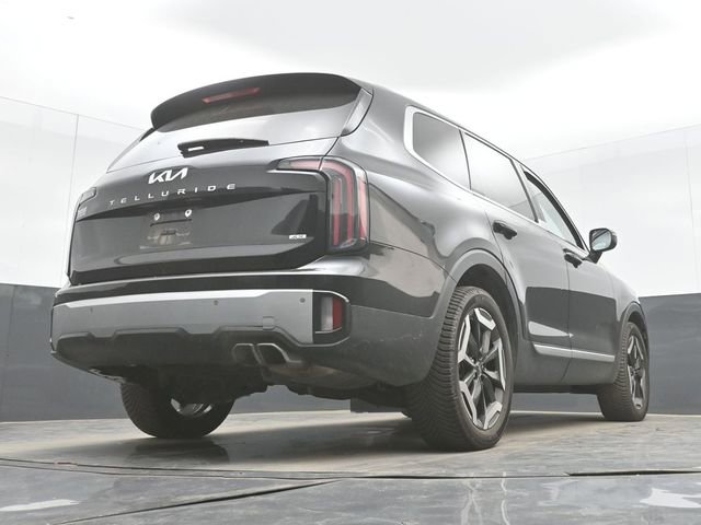 Used 2024 Kia Telluride EX w/ EX Captain's Chair Package AWD/4WD image 33