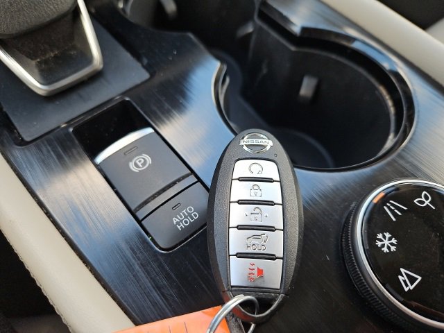 Used 2021 Nissan Rogue SL w/ Premium Package image 46