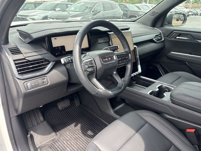 Certified 2024 GMC Acadia Elevation w/ Black Edition AWD/4WD image 10