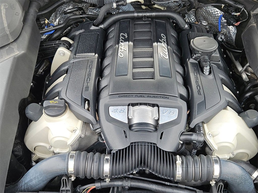 Used 2014 Porsche Cayenne Turbo image 30