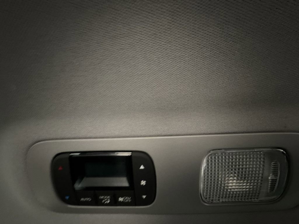 Used 2023 Honda Odyssey Touring image 31