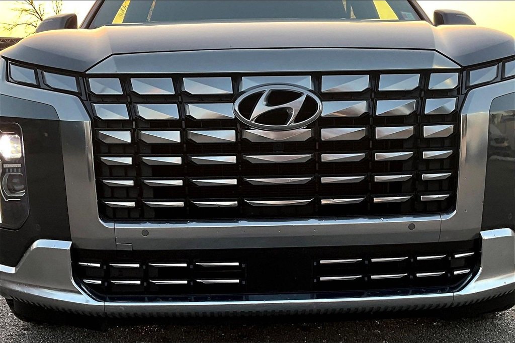 Used 2023 Hyundai Palisade Calligraphy w/ Cargo Package image 28