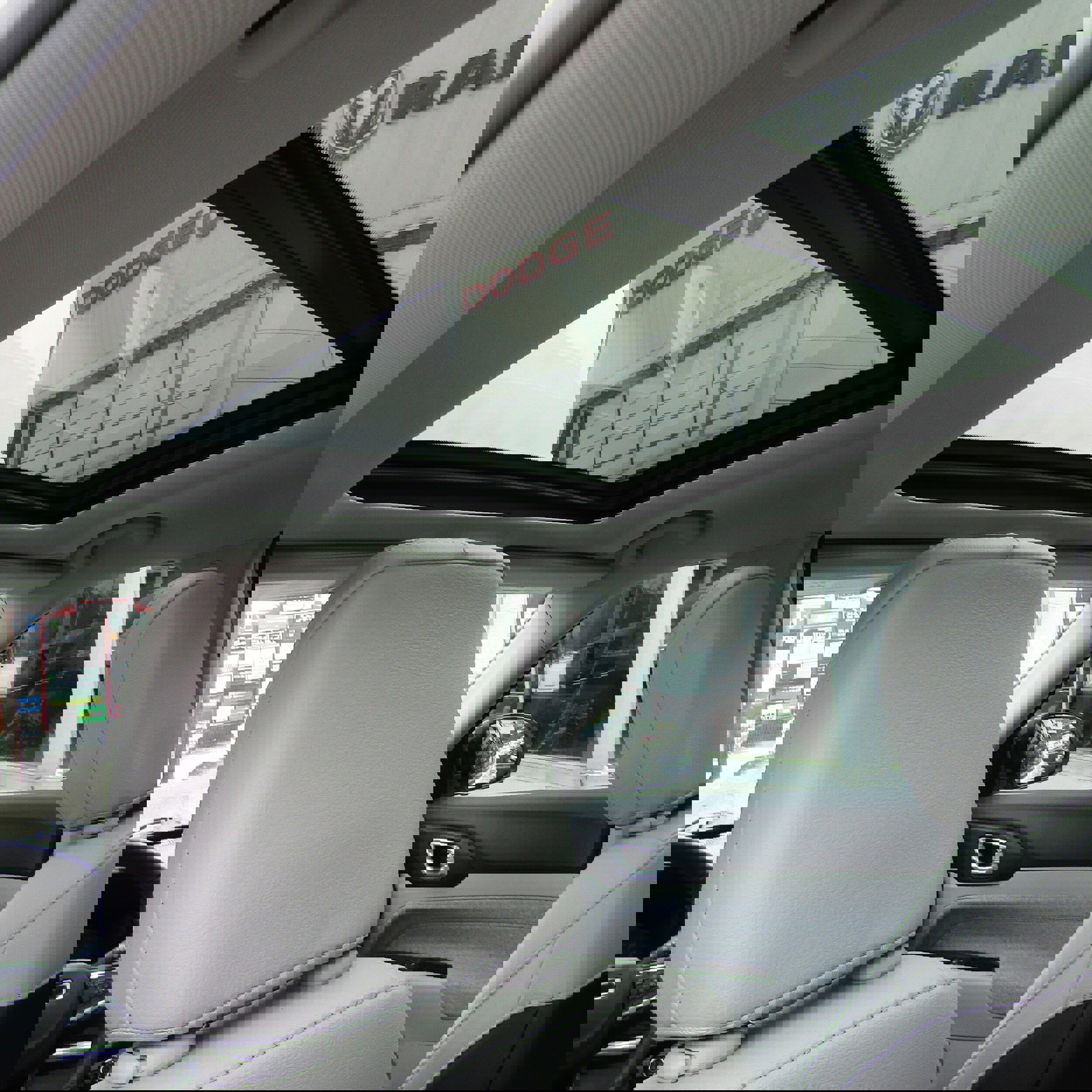 Used 2022 Jeep Compass Latitude w/ Sun and Sound Group image 14