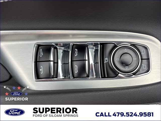 Used 2023 Chevrolet Corvette Z06 RWD image 16
