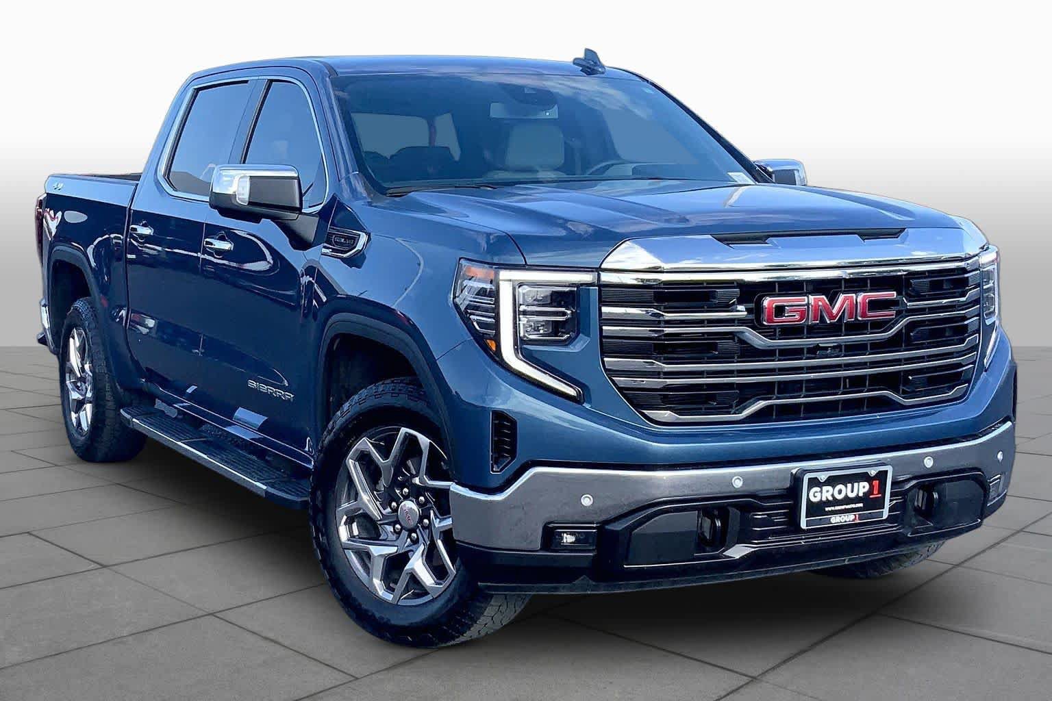 Used 2024 GMC Sierra 1500 SLT w/ SLT Convenience Package AWD/4WD image 3