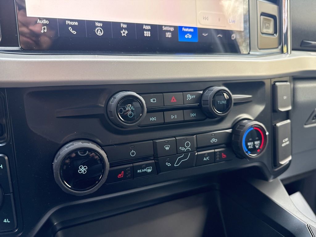 New 2026 Ford F250 XLT w/ XLT Premium Package image 36