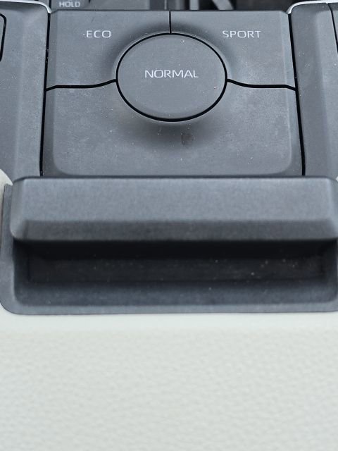 Used 2025 Toyota Grand Highlander FWD image 40