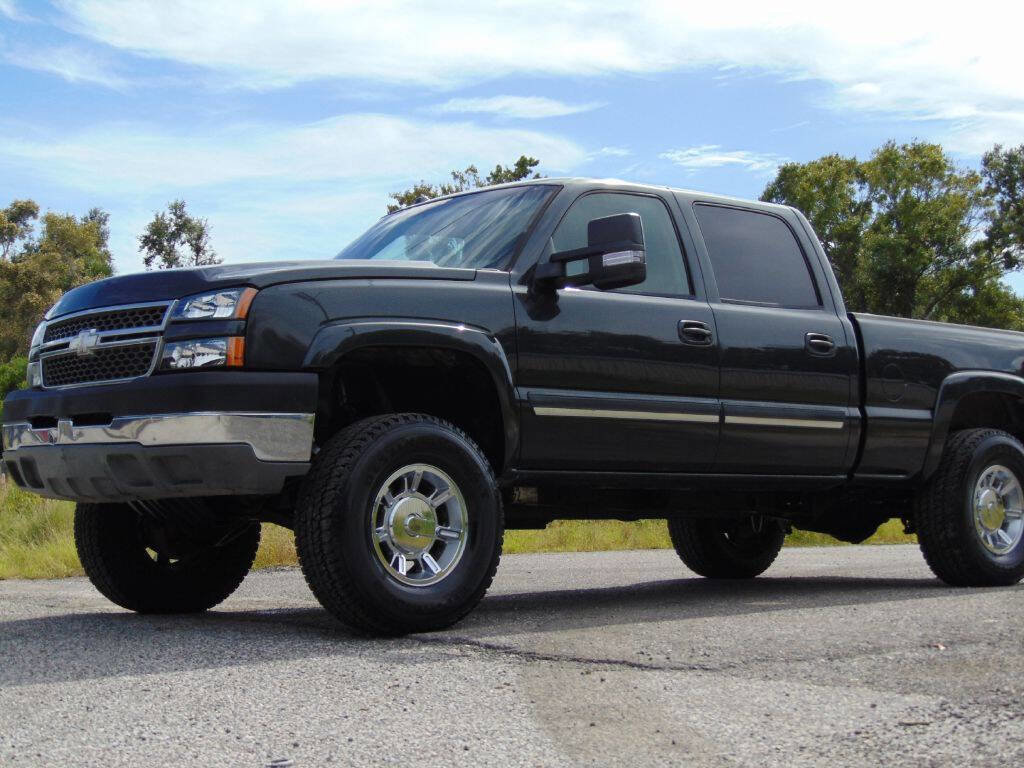 Used 2005 Chevrolet Silverado 2500 LS w/ Heavy-Duty Power Package image 39