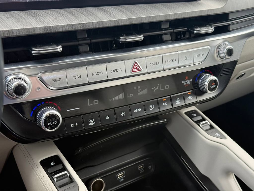 Certified 2023 Kia Telluride SX image 26