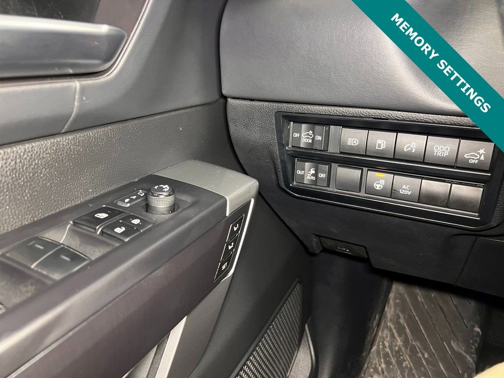 Used 2024 Toyota Tundra Platinum image 7
